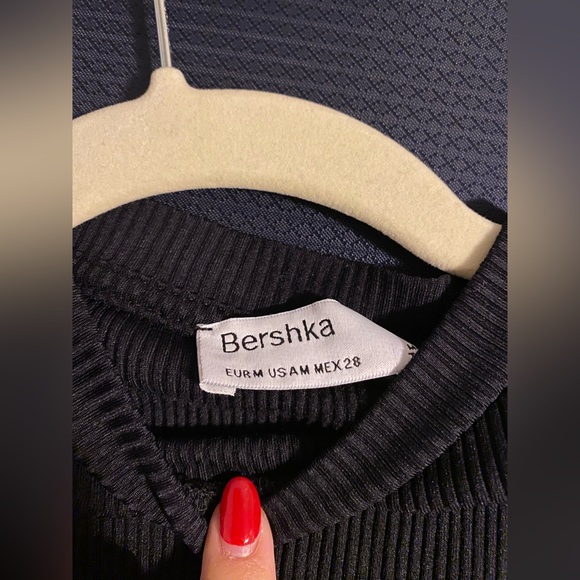 BERSHKA Crop top - Picture 2 of 2
